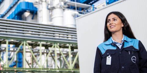 Covestro employee on the factory premises