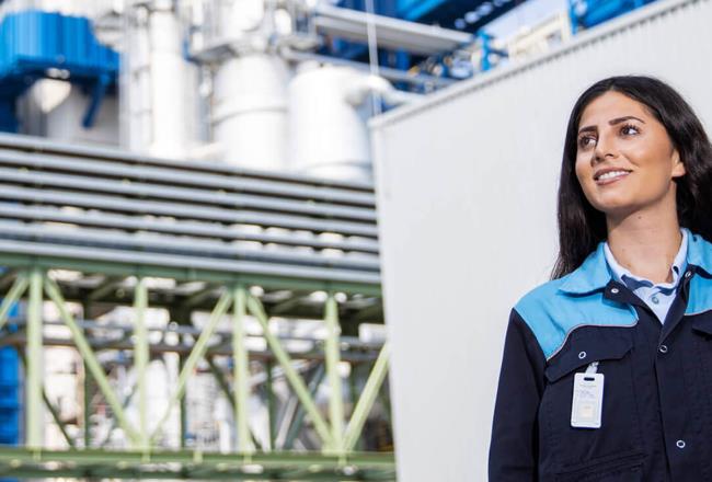 Covestro employee on the factory premises