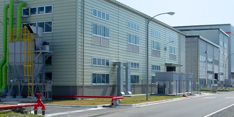 ディーアイシーコベストロ ポリマー株式会社(DCP)は境工場で熱可塑性ポリウレタン(TPU)を生産しています。 DIC Covestro Polymer Ltd. (DCP) produces thermoplastic polyurethane (TPU) at its Sakai plant.